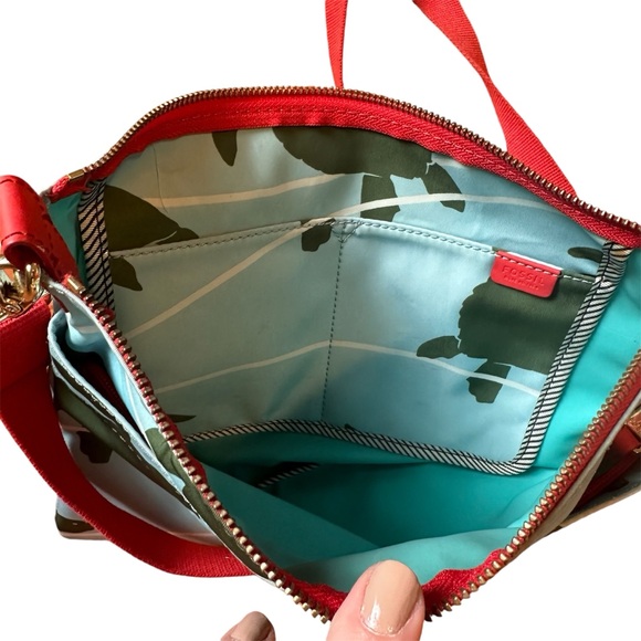 Fossil Green Turtle Print Blue & Red Crossbody Bag Purse - Picture 2 of 7